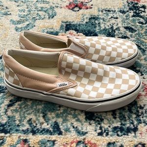 VANS Classic Slip-On Checkerboard Shoe (color: rose smoke)